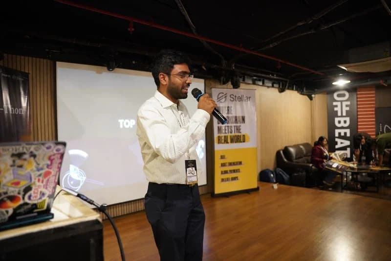 Stellar Build-a-thon Kolkata: Addressing the room